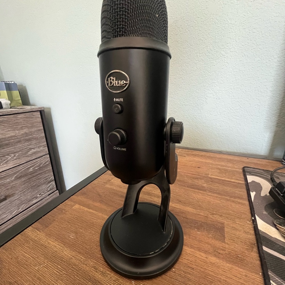 Blue - Yeti Microphone